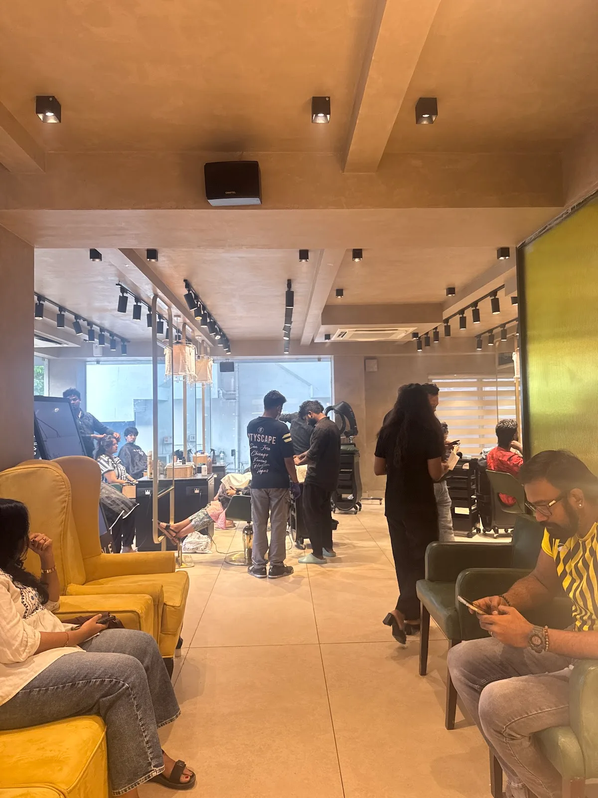 Vurve Salon | Anna Nagar