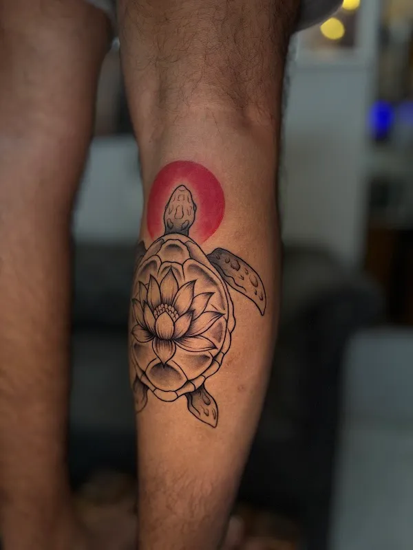 Hunter Tattoo And Piercing