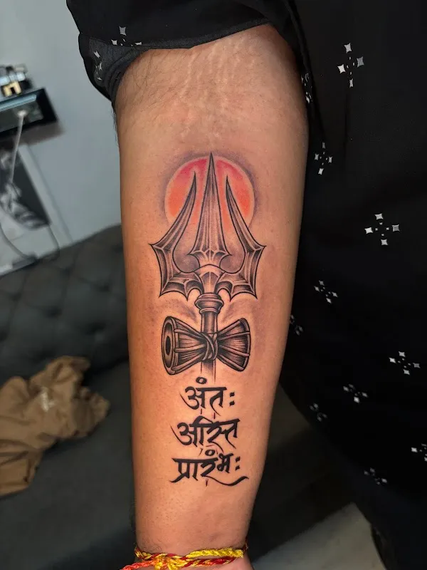 Hunter Tattoo And Piercing