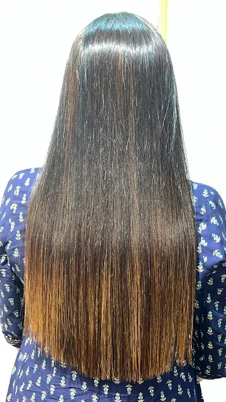 Malhar Beauty Salon