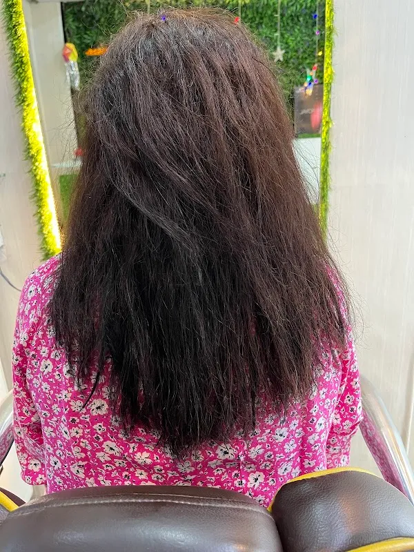 Malhar Beauty Salon
