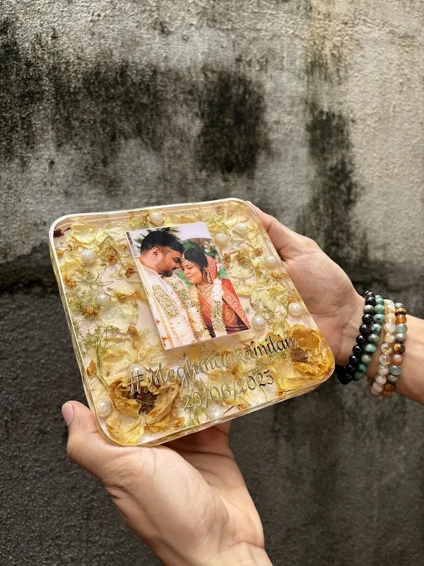 KaizenArt Studio - Shlok Dagly / Resin Artist