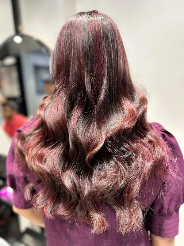 Richlook Salon, Tilak Nagar