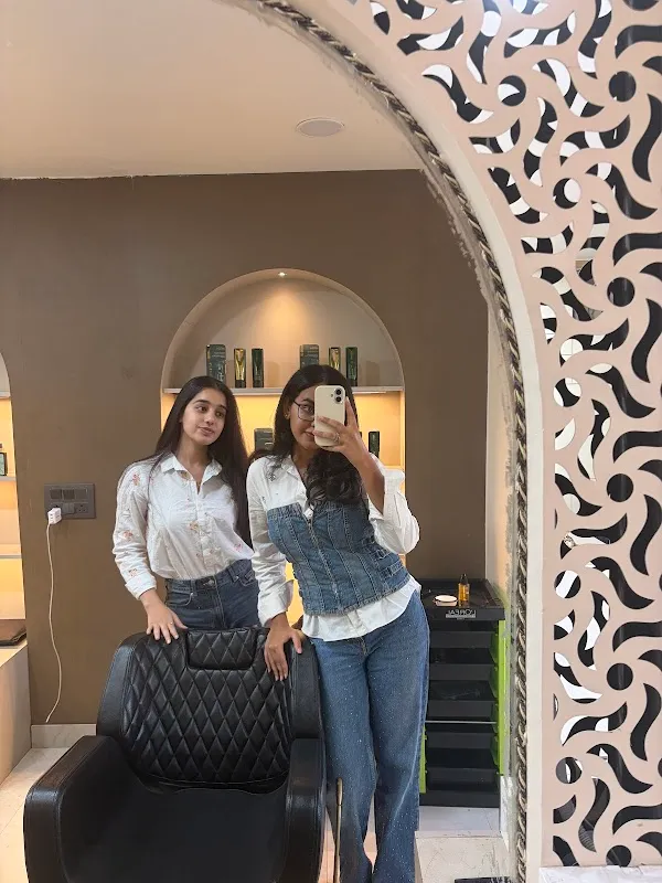 THE K EDIT UNISEX SALON