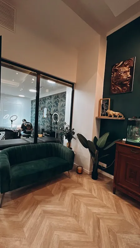 INSANE TATTOO SHOP