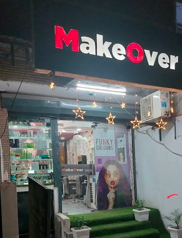 Makeover unisex salon
