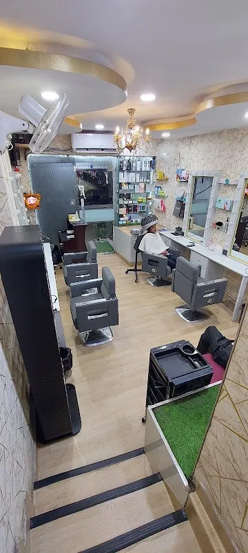 Makeover unisex salon
