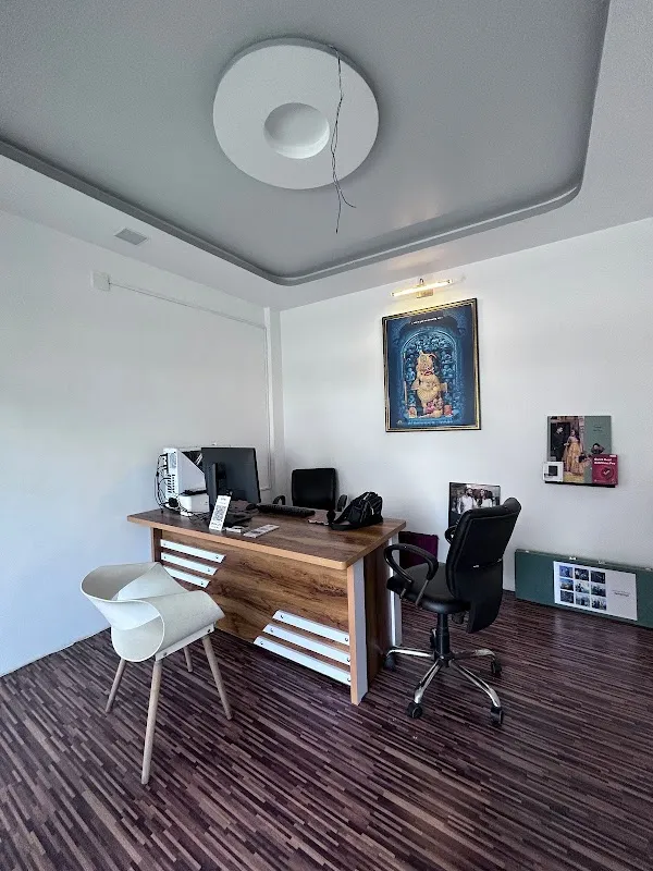 DARK ROOM STUDIO