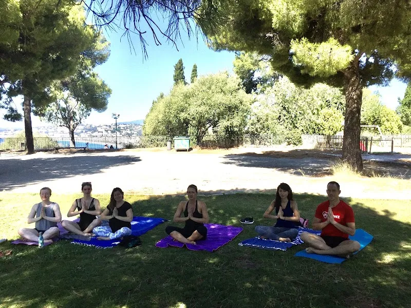 Studio Alya | Yoga, Poésie Corporelle & Exploration De Soi.