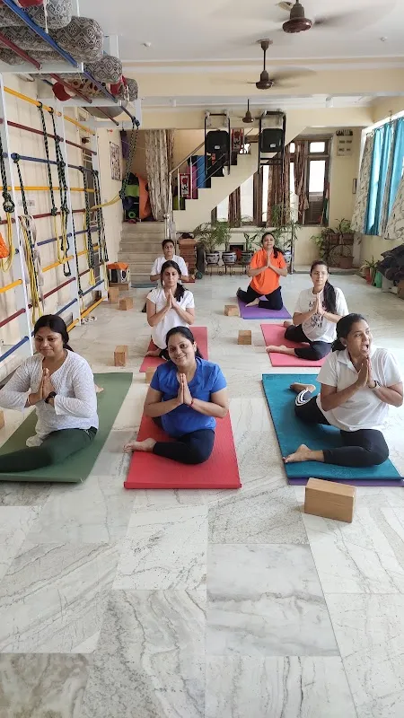 Yog Sadhna Kendra &therapeutic center