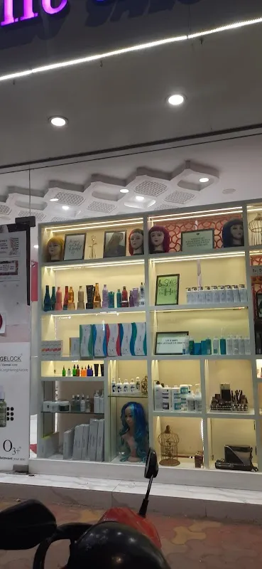 FLAUNT SALON & SPA - Hair & Nail Salon for Women