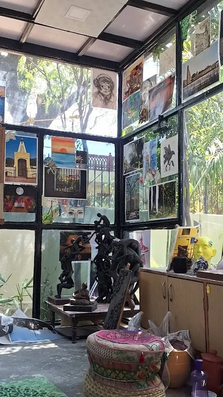 Paintaura art studio