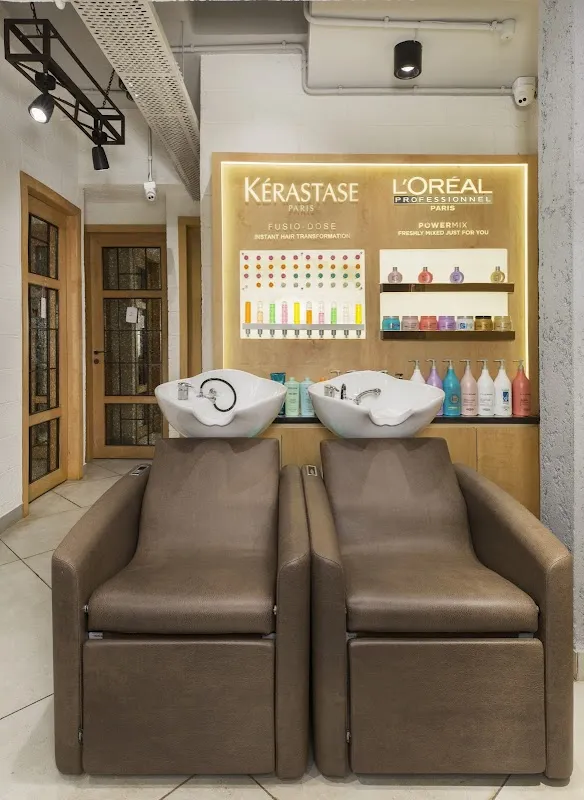 Enrich Salon Kandivali E Dattani Park