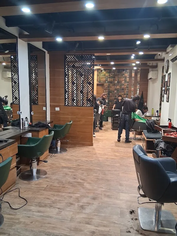 HE & SHE Unisex Salon