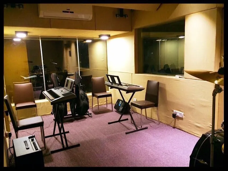 R and B Studios (Andheri)