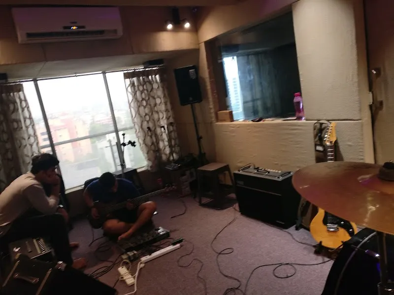 R and B Studios (Andheri)