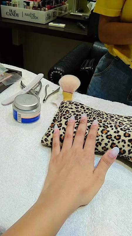 Trendz Salon Rajouri Garden - Best Unisex Salon for Makeup, Hair, Beauty, PMU & Nails
