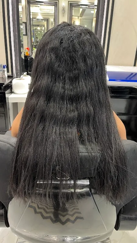 Trendz Salon Rajouri Garden - Best Unisex Salon for Makeup, Hair, Beauty, PMU & Nails