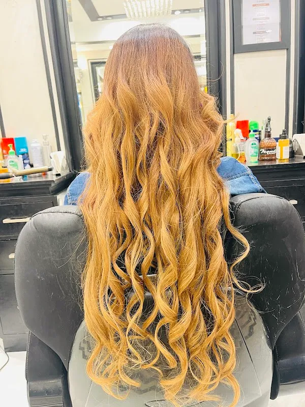 Trendz Salon Rajouri Garden - Best Unisex Salon for Makeup, Hair, Beauty, PMU & Nails
