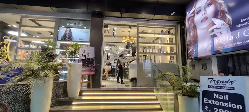 Trendz Salon Rajouri Garden - Best Unisex Salon for Makeup, Hair, Beauty, PMU & Nails