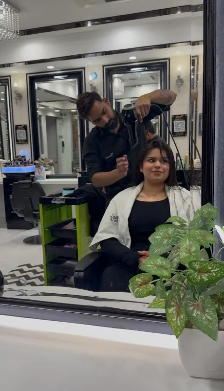 Trendz Salon Rajouri Garden - Best Unisex Salon for Makeup, Hair, Beauty, PMU & Nails