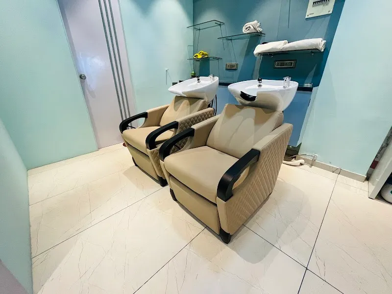 Riddhi the salon