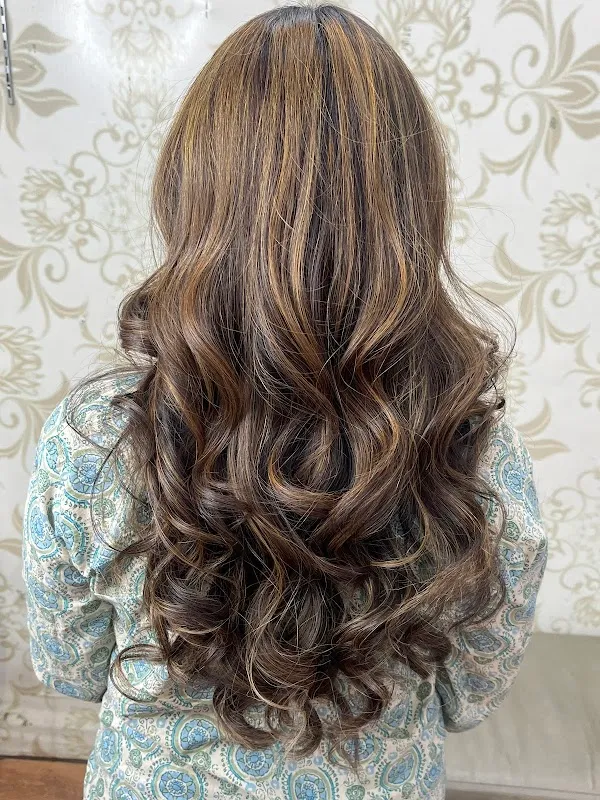 Aman's Salon
