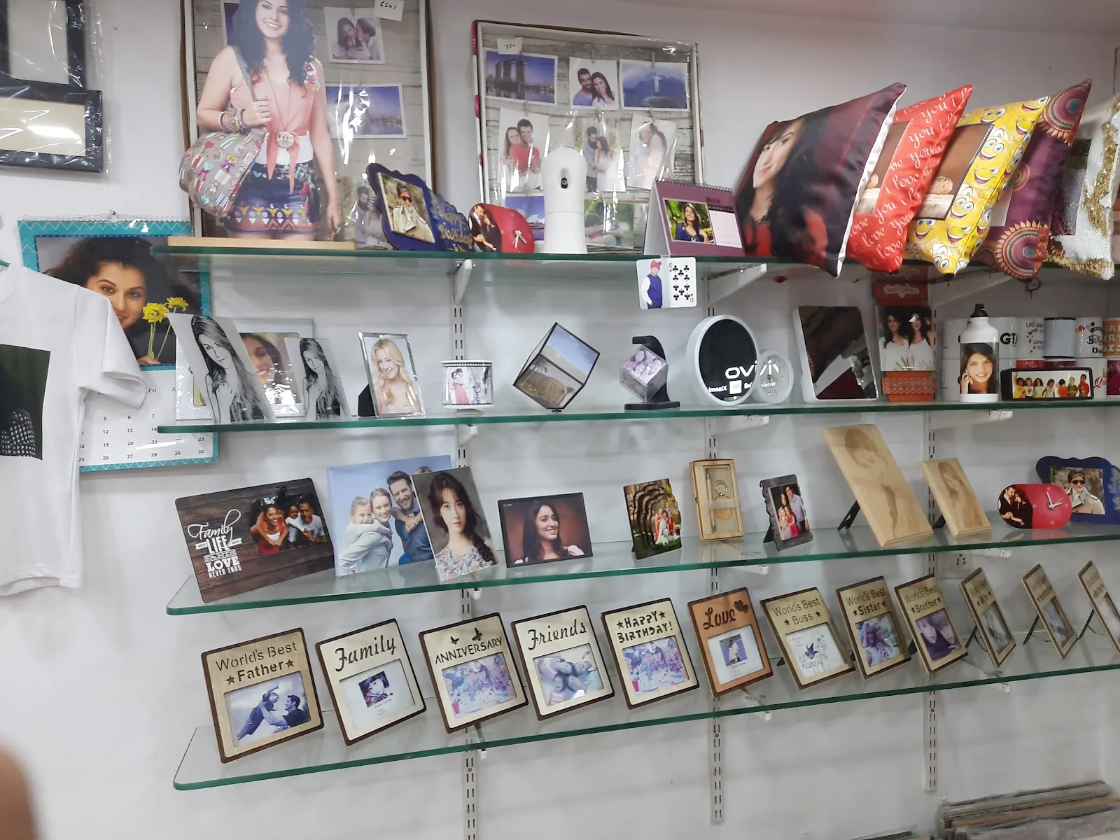 SUN PHOTO (Vande Mataram) Photo Studio in Ahmedabad, Wedding Photographers & Cinematographer, Industrial Product Photographer