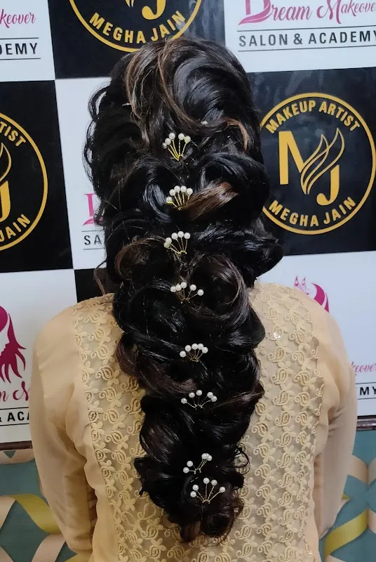 Dream Makeover Salon and Academy