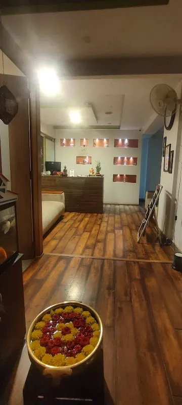 Roots Spa & Unisex Salon