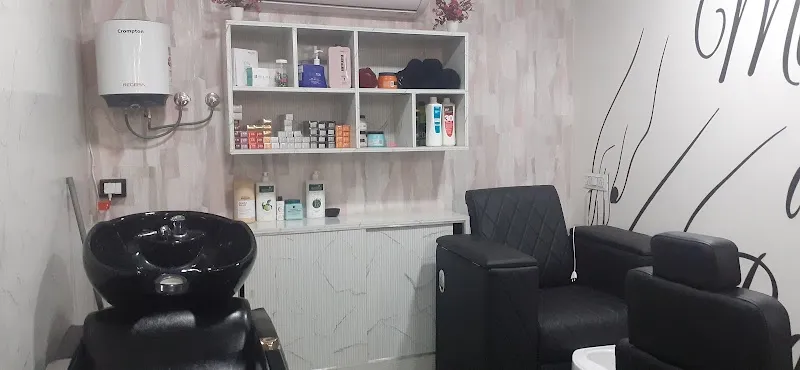 Hair artist & makeover salon