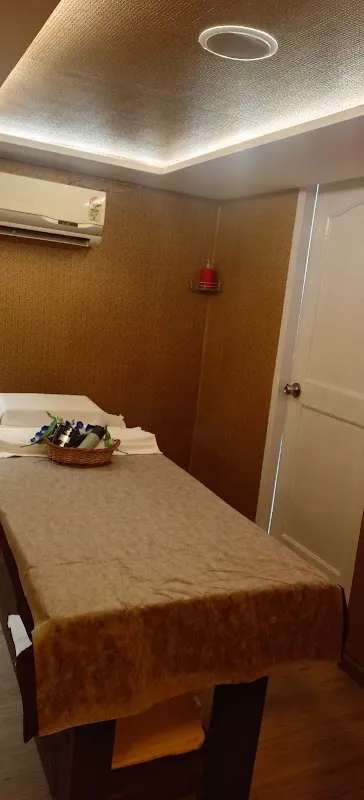 Midas Touch Family Spa in Girgaon- Spa in Charni Road