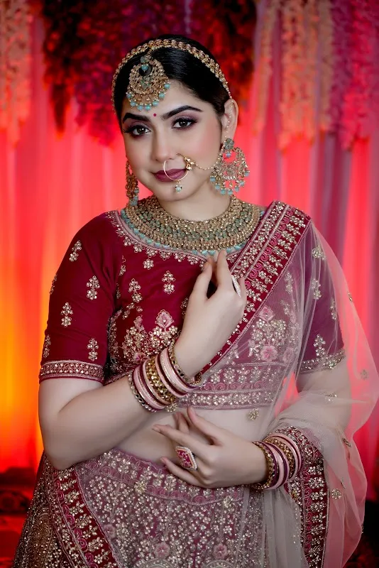 One Click 4 You / Maharashtra Digital Photo Studio