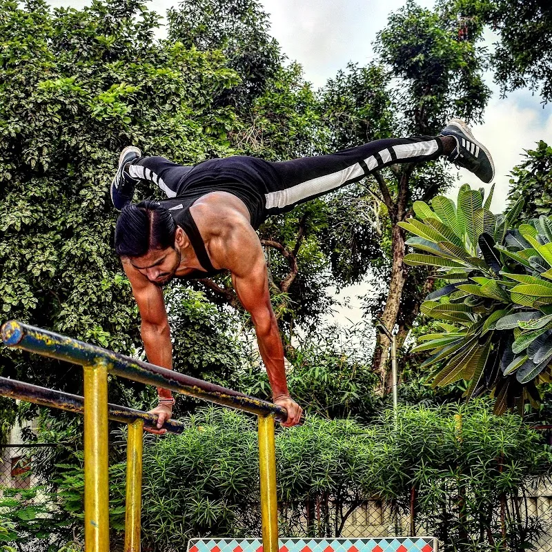 Vatsal Shah - Calisthenics & Fitness Coach