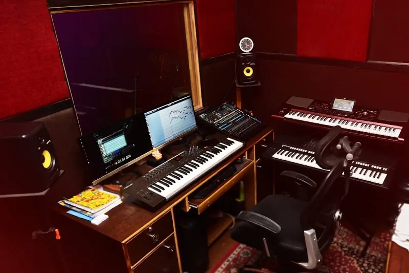 Muzic Series Entertainment Recording Studio