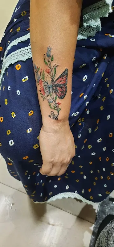 R Tattoo (Rinku Ghosh) - Tattoo Studio