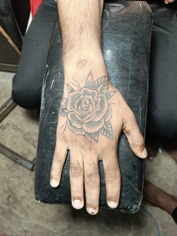 R Tattoo (Rinku Ghosh) - Tattoo Studio
