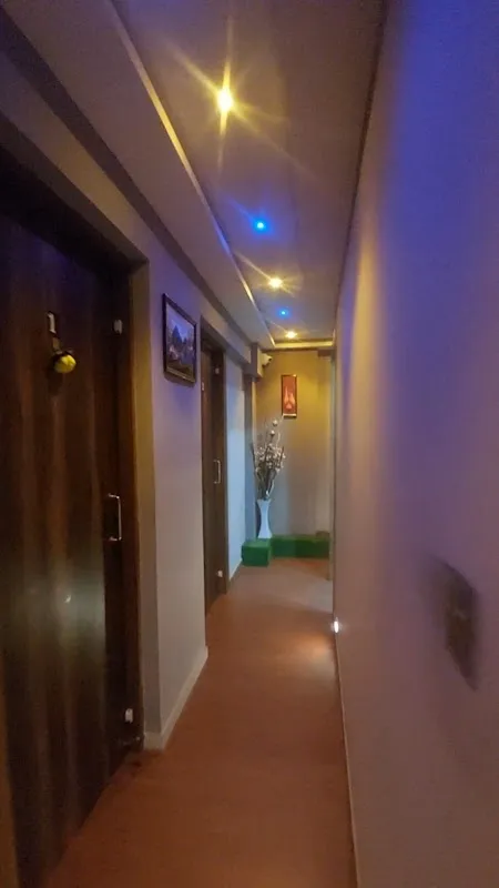 Flora Spa - Best Massage Spa In Grant Road