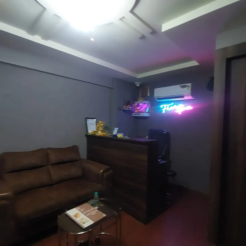 Flora Spa - Best Massage Spa In Grant Road