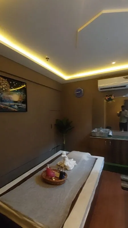 Flora Spa - Best Massage Spa In Grant Road