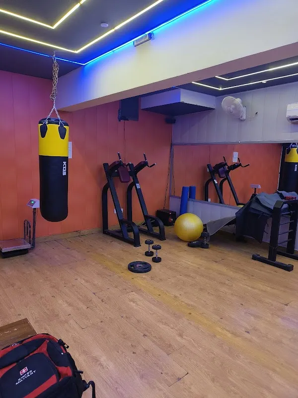 @Fitness Gym Alaknanda Market