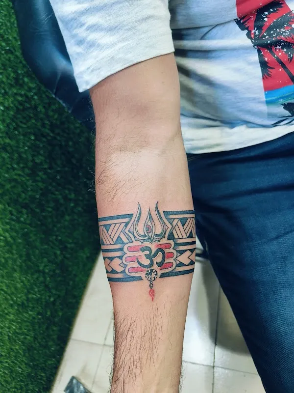 Param Tattoo Studio (Maker, Removal and Body Piercing)