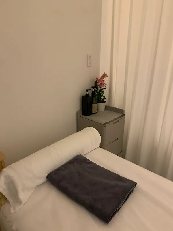 Flow Day Spa