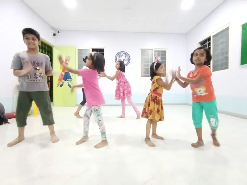 DANCE UNIVERSE INSTITUTE