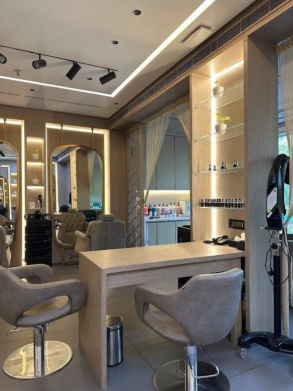 SINH Salon