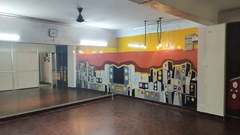 Sparrow Dance Studio