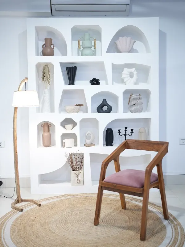Fitting Frames - Studio on rent for Photo, Video shoot