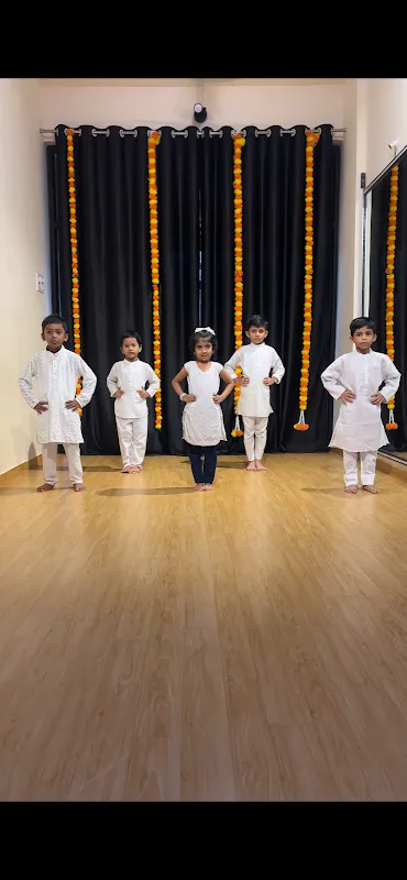 Nitin dance studio