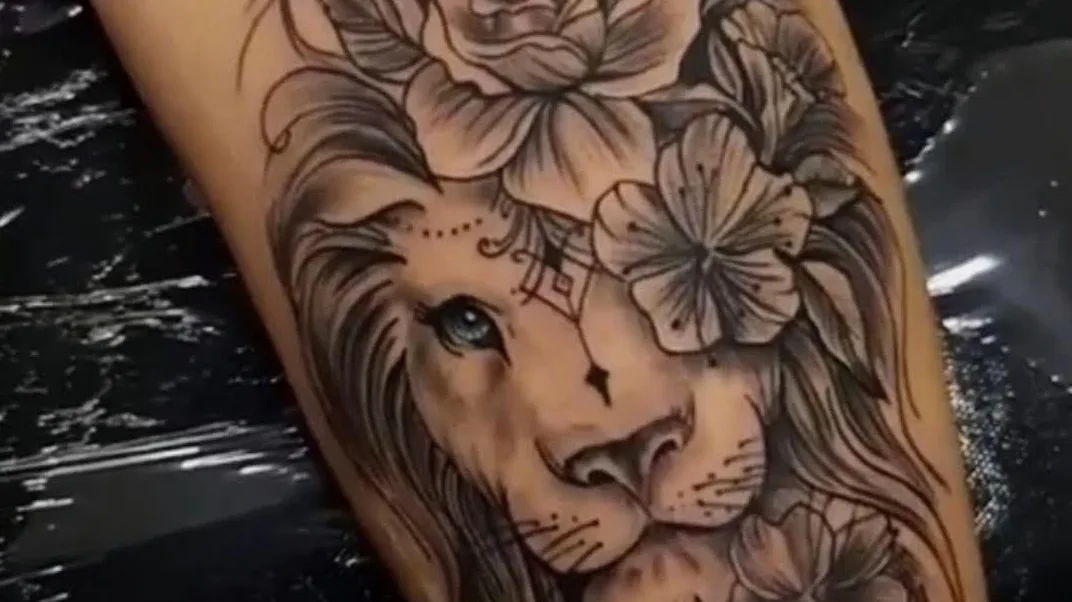 The dots and lines tattoo studio