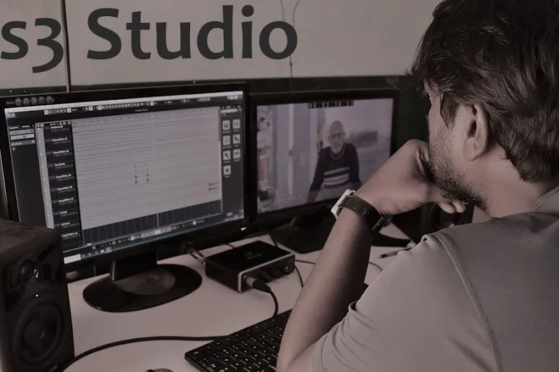 Studio Guru
